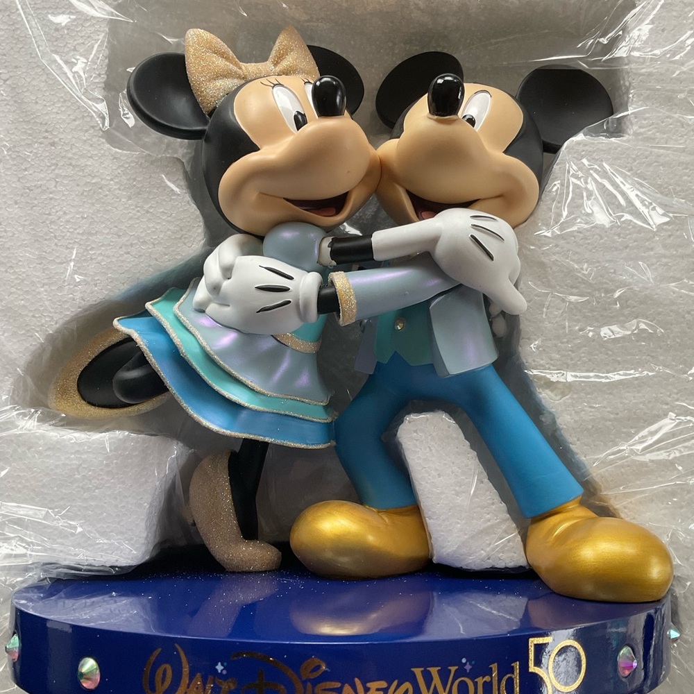 DISNEY 50TH CELEBRATION   BIG FIG MICKEY /MINNIE  2021 NEW IN BOX sale RETIRED